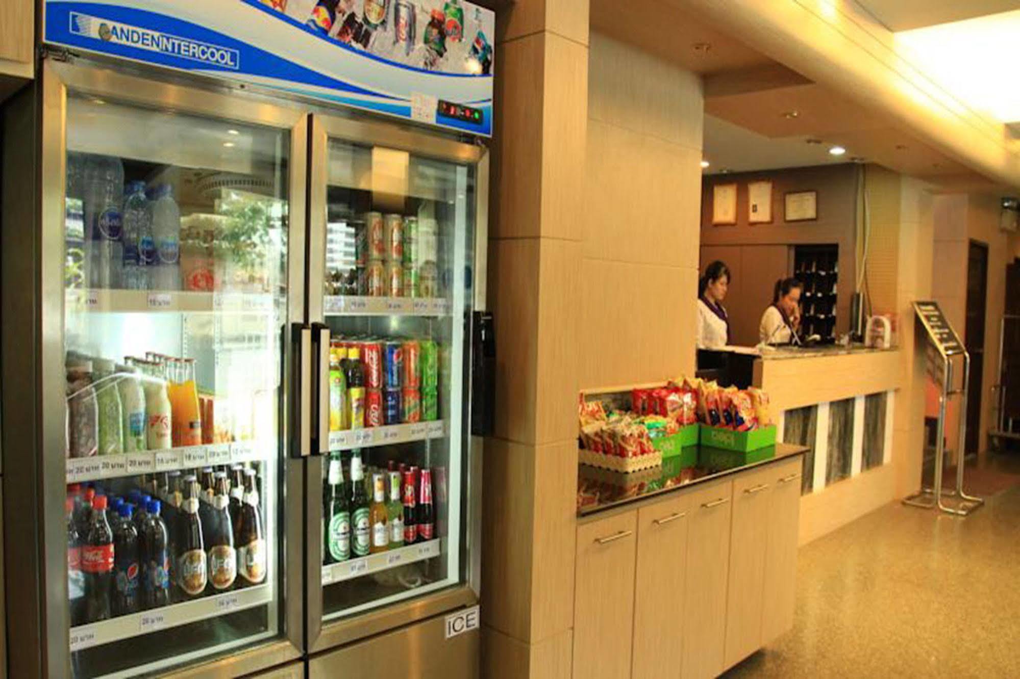 Rayong President Hotel Екстериор снимка